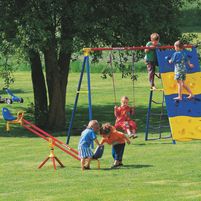 Krok za krokem: Jak postavit domácí dětské hřiště